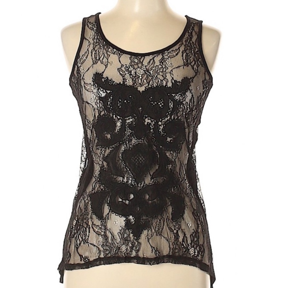 DESIGN HISTORY Lace Embroidered Sleeveless Tank - Picture 1 of 3